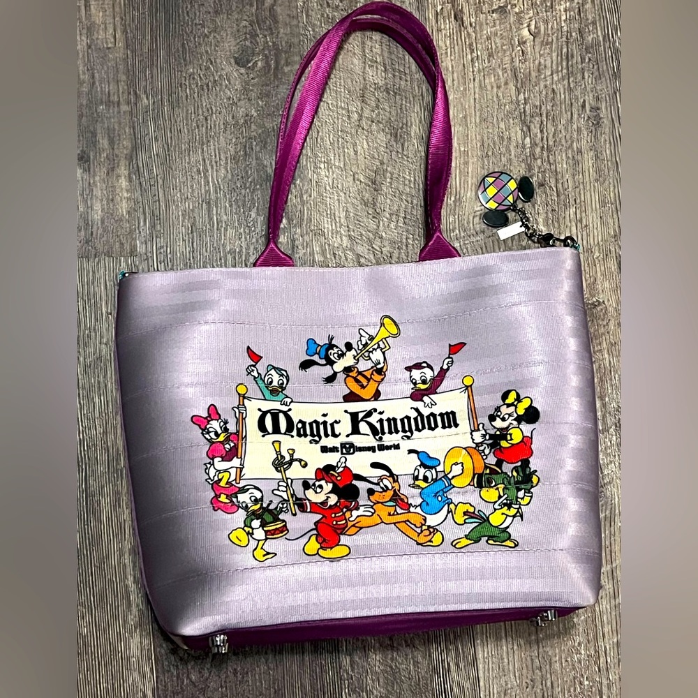 DISNEY Harvey’s Vault Collection Tote Bag like new!  **missing strap**